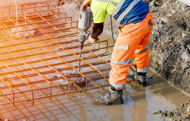 Best Concrete Flooring Contractor  in Waukomis, OK